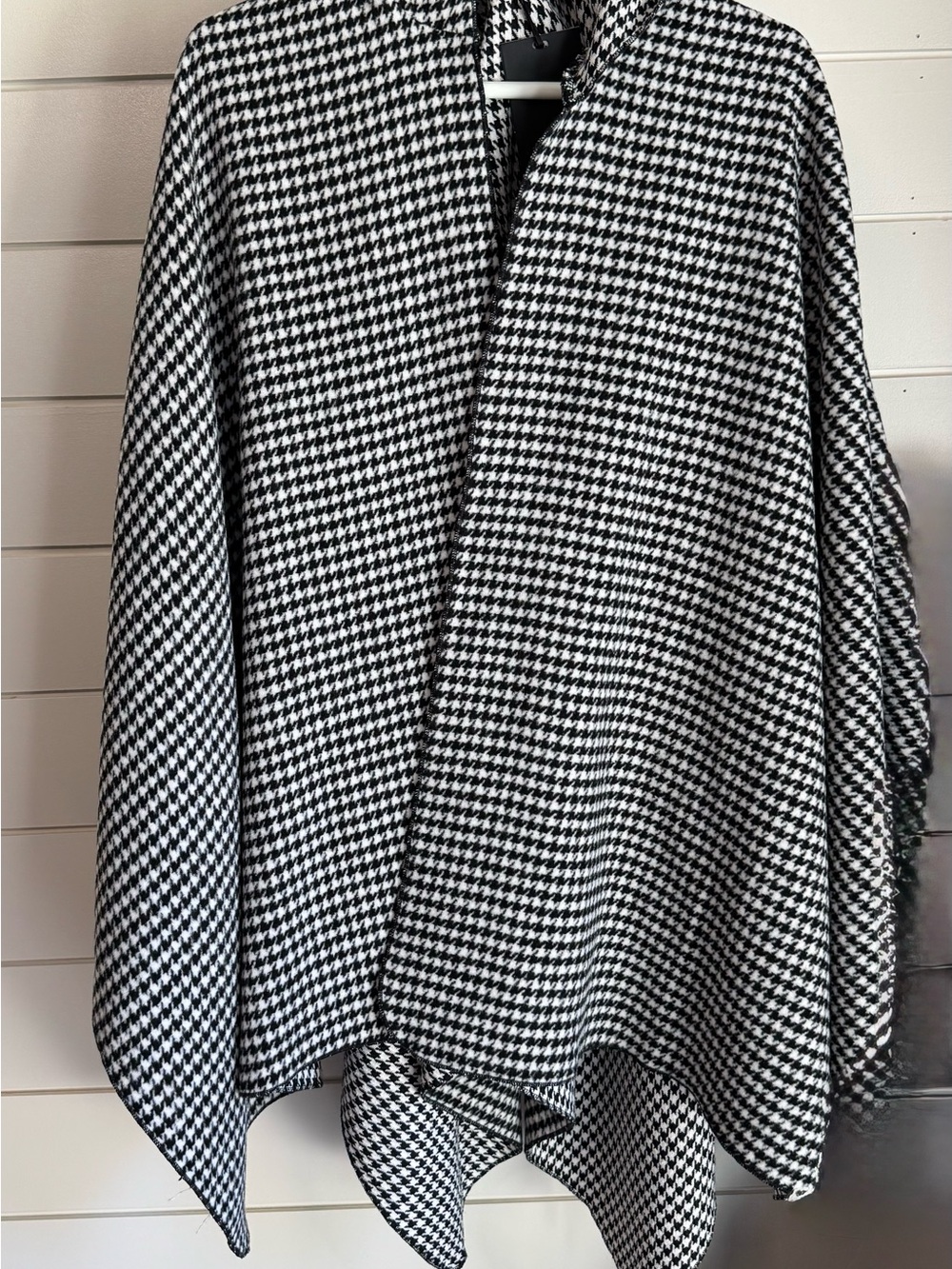 Black & White Women's H